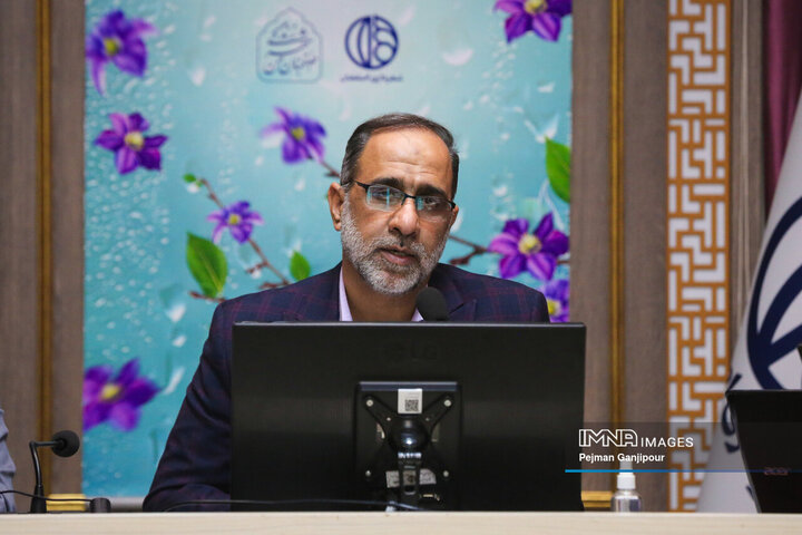 پیگیر رفع مشکل پدافندی پارکینگ‌ها و خروجی‌های کوه صفه هستیم